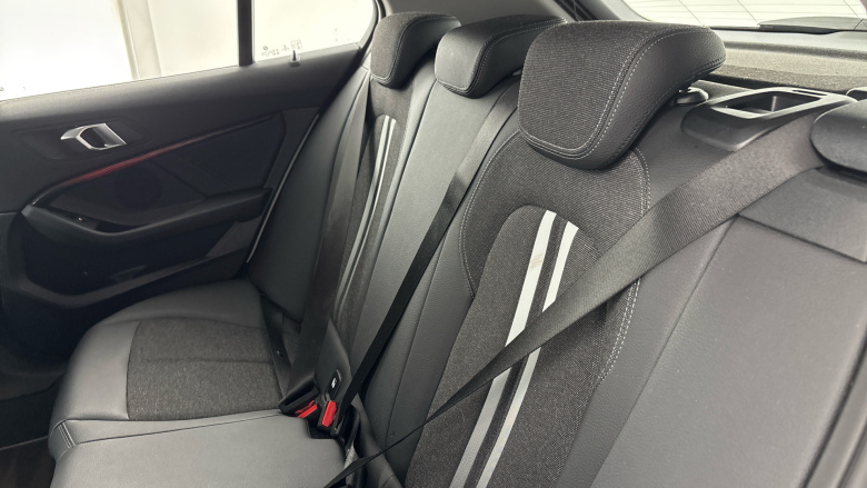 BMW 1 Series 118i Sport 5dr Step Auto Petrol Hatchback